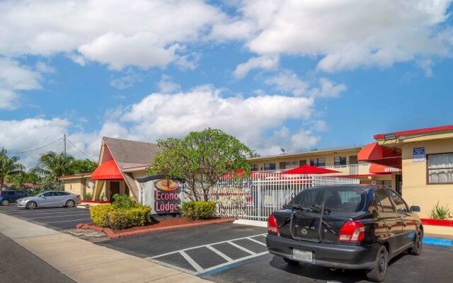 Fort Lauderdale Gardens Inn & Suites