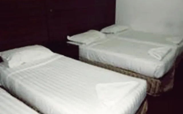 Multaqa Al Zowar Hotel