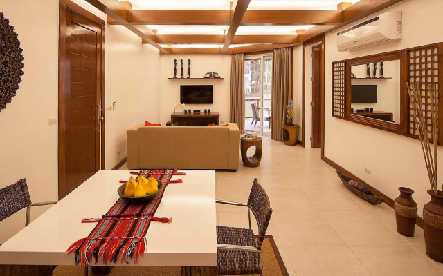 Vida Homes Condo Resort