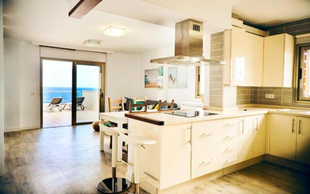 3Bdr + 2Bath Ocean View Apartment