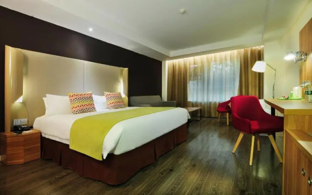 Campanile Hotel Xi An Giant Wild Goose Pagoda