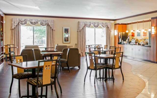 Comfort Suites Southport