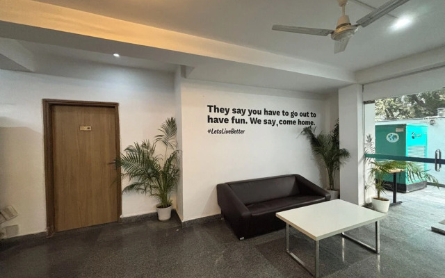 Housr Sector 43 Gurgaon Paras Hospital