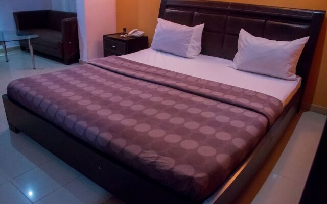 Theodawn Hotels at Suite 29