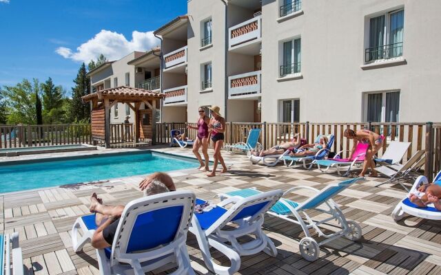 Well-kept Apartment in a Pleasant Town in the Provençe