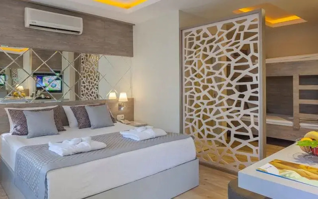 Hotel Turan Prince 