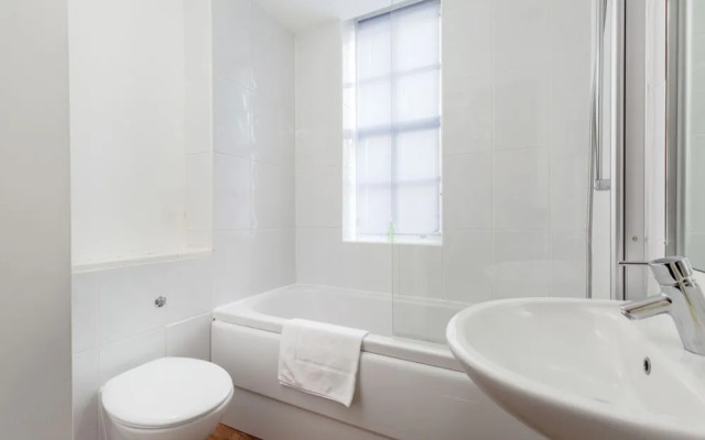 Silver Lining - Mile Apartments