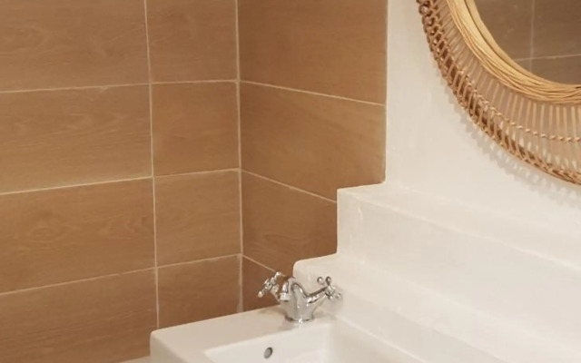 Old Village Design 3 Bedroom Townhouse