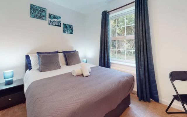 Stunning 2-bed Apartment in Grays