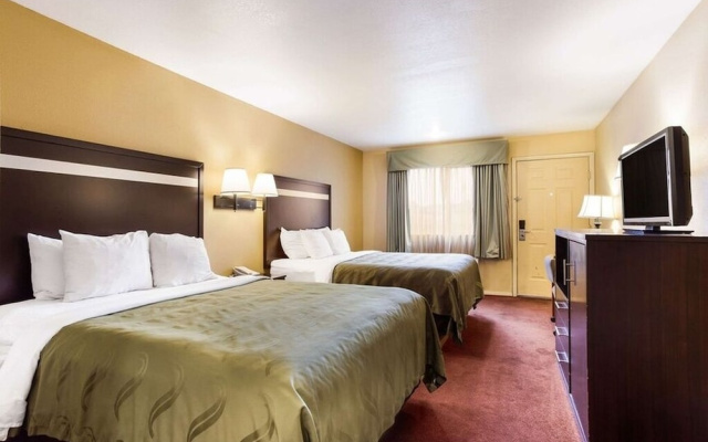 Urban Inn & Suites