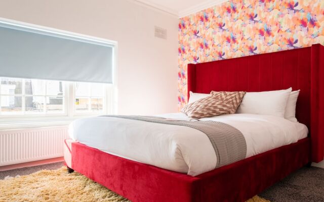 The South Kensington Place - Modern & Bright 4bdr Townhouse