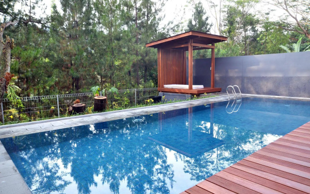 Hikari Hill View 7BR Villa with a Private Pool