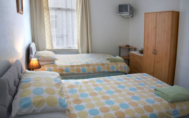 OYO Tudor Lodge - Redcar Beach