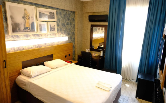 Esin Hotel