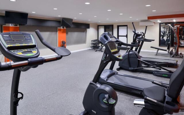 Best Western Plus La Mid Town Hotel