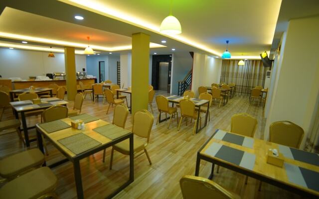 Present Hotel