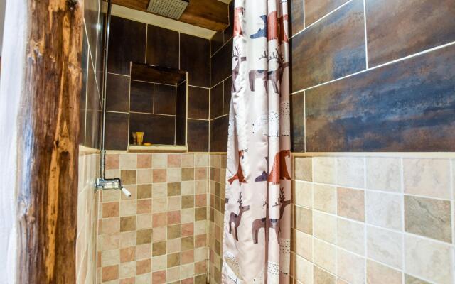 Cozy Holiday Home in La Foret-de-tessé With Private Pool