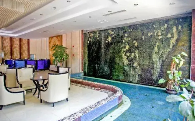 Qiubei Chuanyu Hotel