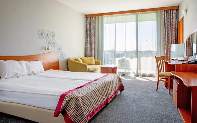 MPM Kalina Garden Hotel