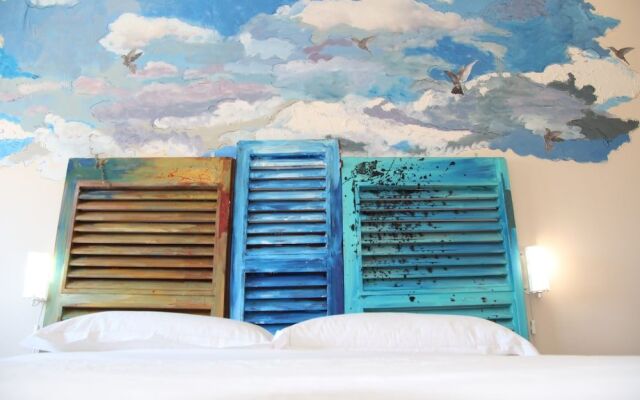 Urban Pop Hostel & BnB