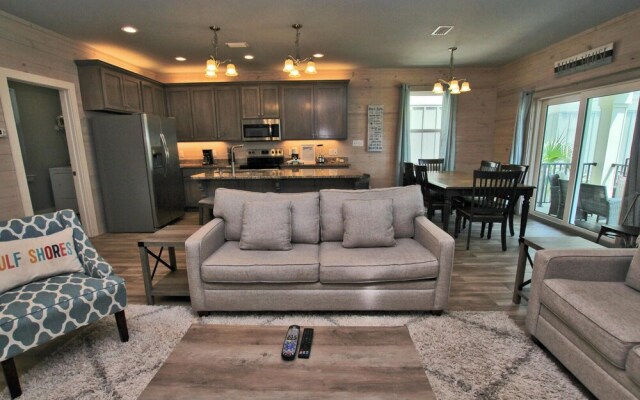 Romeo Beach by Youngs Suncoast