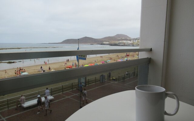Loft en playa Las Canteras-vista mar con wifi