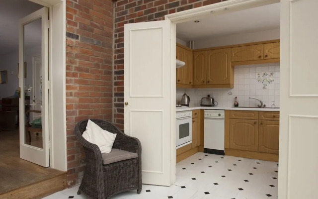 Rookwood Farmhouse