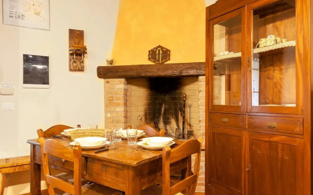 Belvilla by OYO Farmhous With Swimming Pool