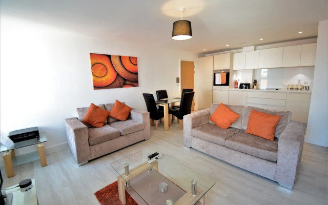 Kennet House Superior Serviced Apartment