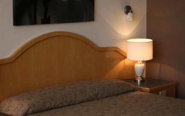 Adelaide International Motel