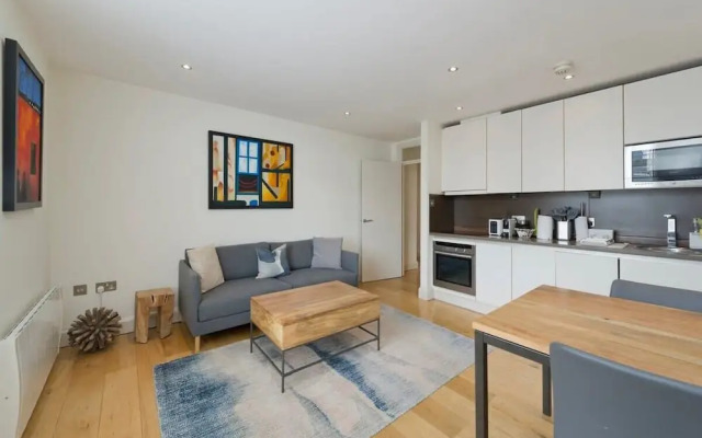 2 Bedroom Apartment - Bayswater
