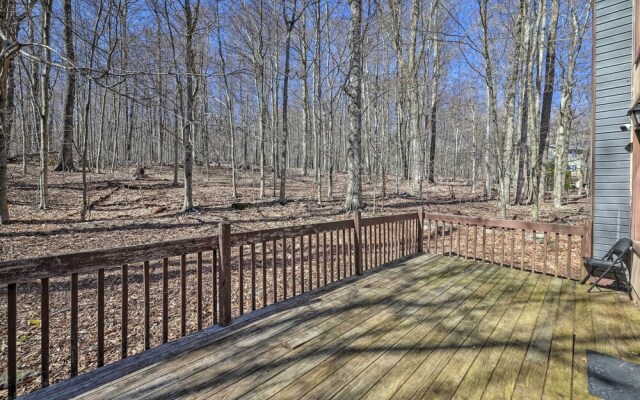 Tobyhanna Family Escape w/ Community Perks!