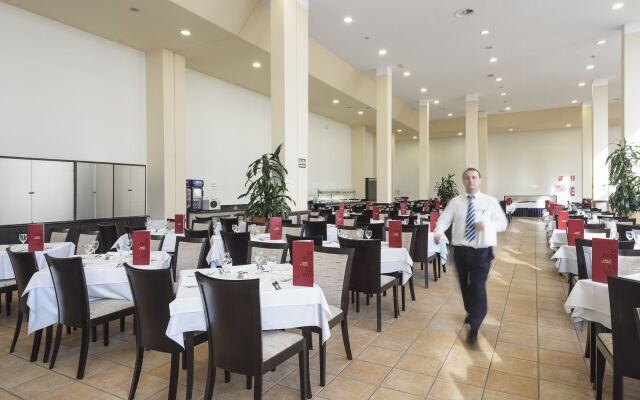 Cabogata Beach Hotel