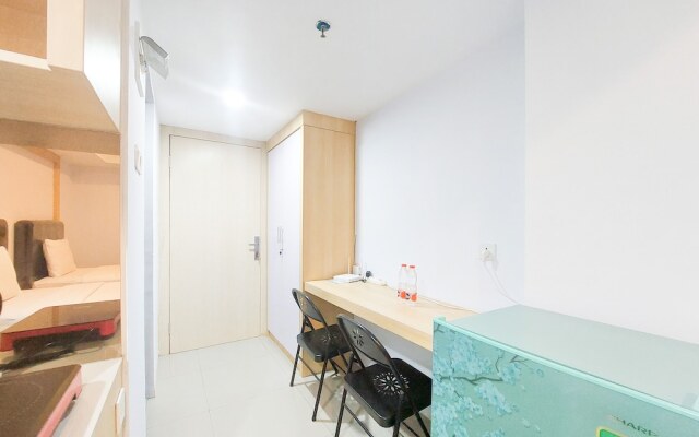 Good Deal And Homey Studio At De Prima Apartment