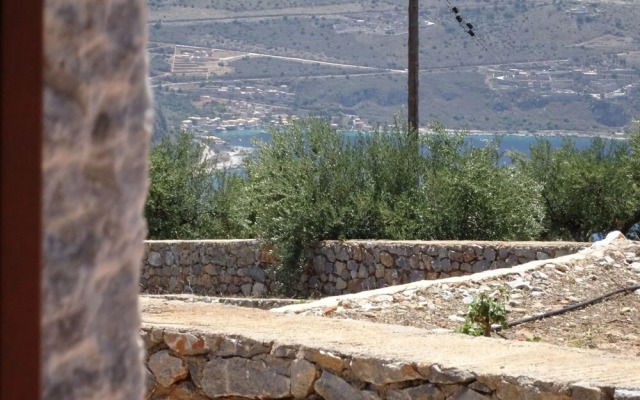 Xemoni Hotel