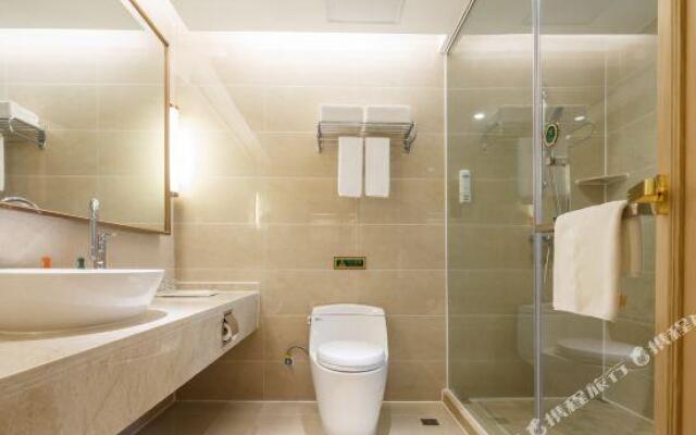 Vienna International Hotel (Luzhou Jiangyang)