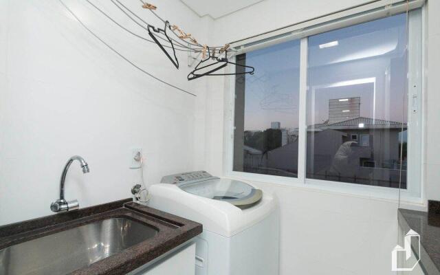 Kremer Residence: Apartamento Amplo Próximo ao Mar