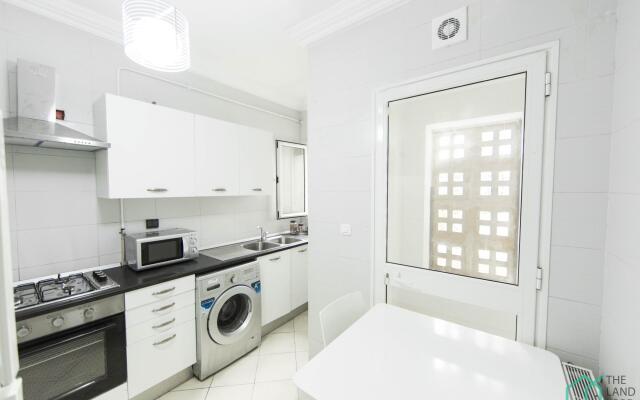 The Business Stay Spacious Well Located in Lac 2