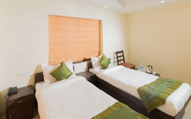 Treebo Trip Newtown Classic