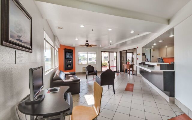 Motel 6 Brownsville North #4625