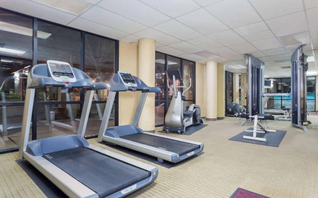 Phoenix Place Hotel & Suites