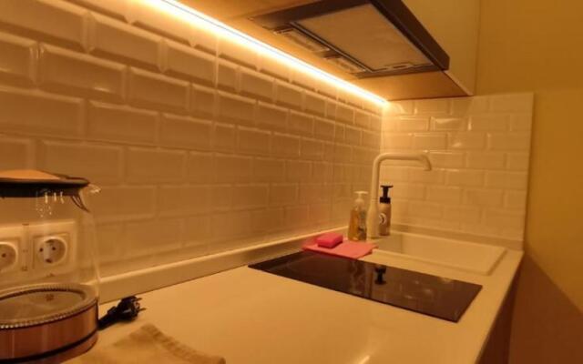 Evdo Apartments F4 Wooden Room