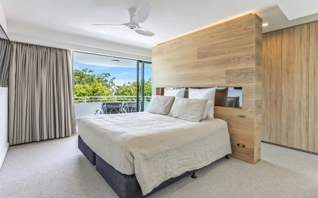 La Mer Apartment #10