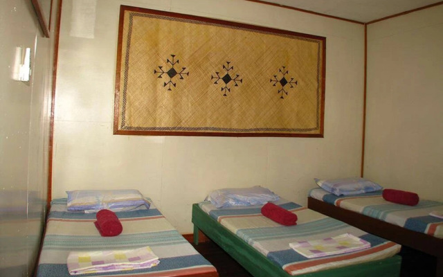 Qua Roviana Motel