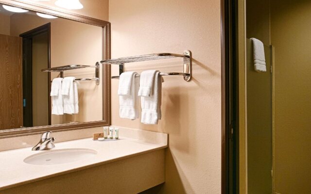 Best Western Plus Plaza Hotel