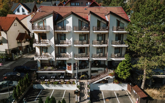Hotel Marea Neagra
