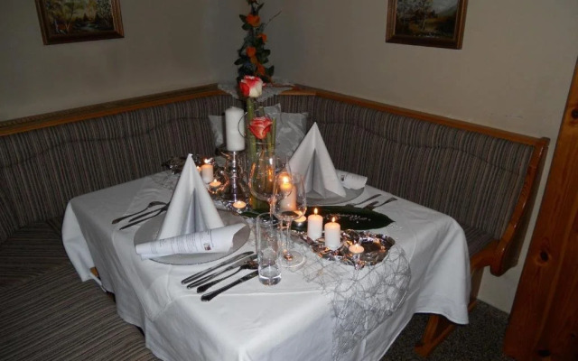 Gasthof zur Burg Falkenstein