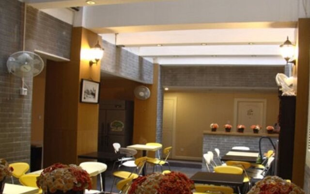 Shanghai Xinlong River Hotel