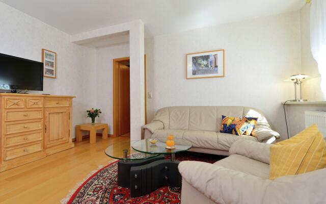 Apartment With Garden in Eimelrod