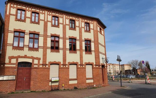 großes offenes Loft oder kleine gemütliche Wohnung mit Balkon